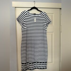 🌸NEW Navy/White Dress from Talbots size M